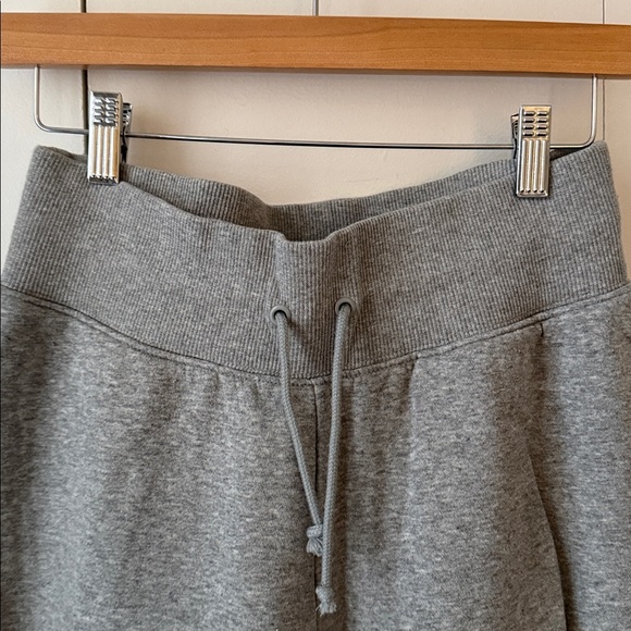 Nike Women’s Light Gray Sweatpants - Picture 6 of 7
